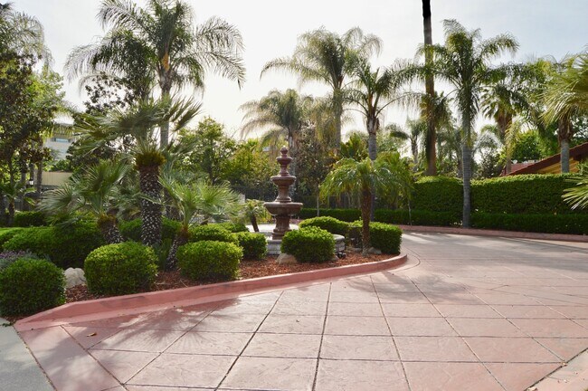 Building Photo - MOVE IN READY!! 1 Bedroom 1 Bath in Villa Borgata