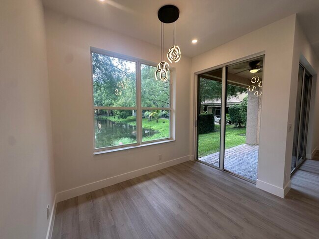 Building Photo - 10702 NW 1st Ct