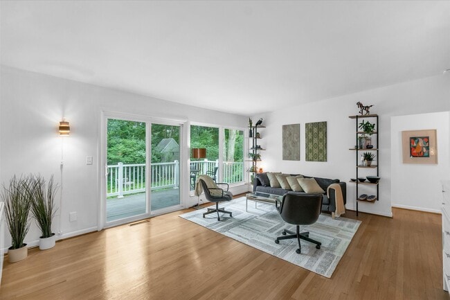 Building Photo - 1807 Fair St