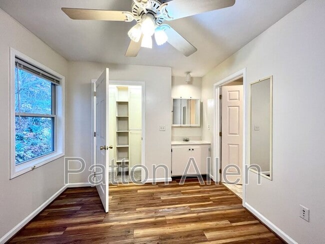 Building Photo - 109 Citadel Dr