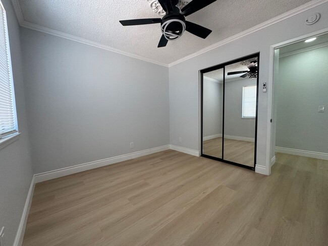 Building Photo - Beautifully Remodeled 3 Bed, 2 Bath $1,795.00