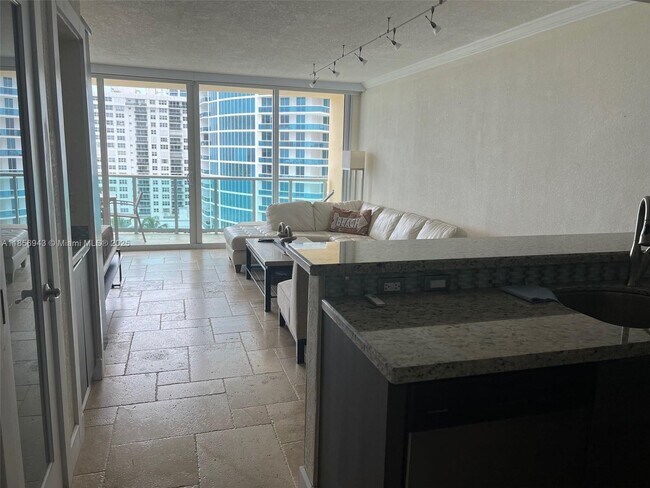 Building Photo - 2501 S Ocean Dr