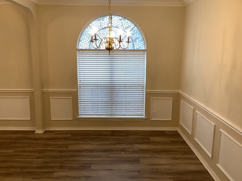 Building Photo - 1511 Cheyenne Trl