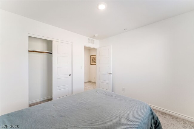 Building Photo - 6144 Rathbone St