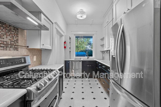 Building Photo - 4141 New Hampshire Ave NW