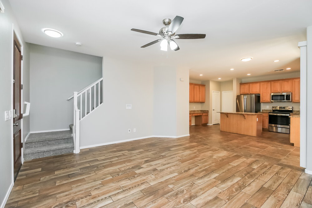 Building Photo - 10117 E Isabella Ave