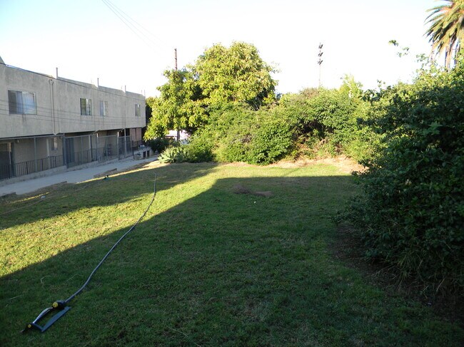 Building Photo - 26025 Cypress St