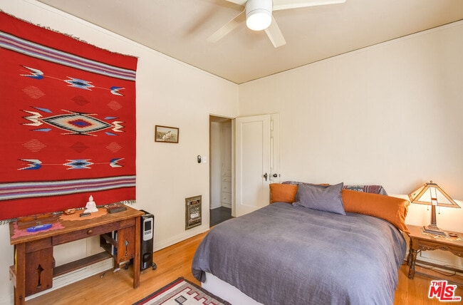 Building Photo - 8437 Waring Ave