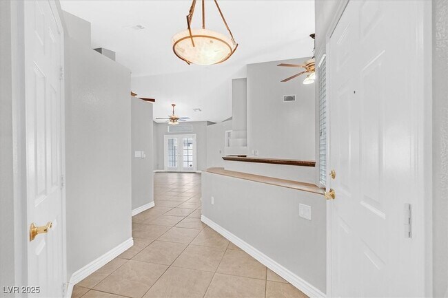 Building Photo - 100 Painted Valley St