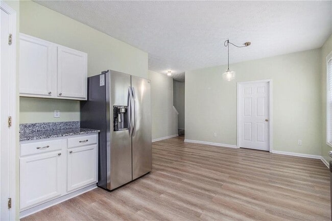 Building Photo - 3012 Kentmere Dr