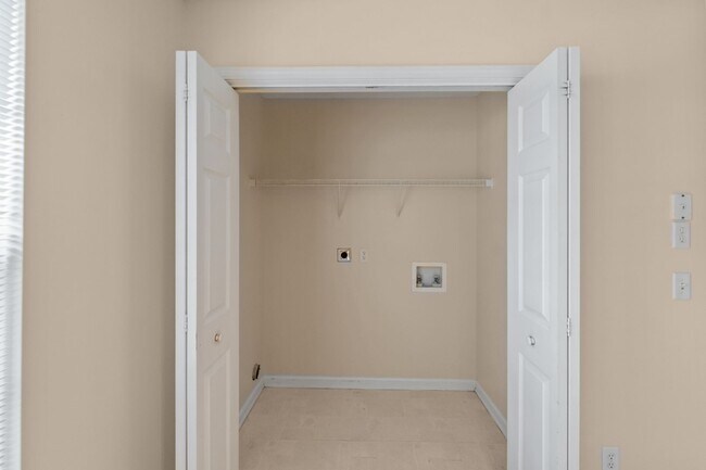 Building Photo - Beautiful 4-Bedroom Home with Lagoon Views in Pooler's Arbors at Godley Station
