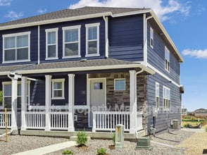 Building Photo - 628 Thoroughbred Ln