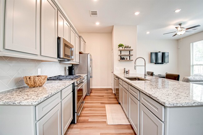 Building Photo - 617 Aspen Falls Ct