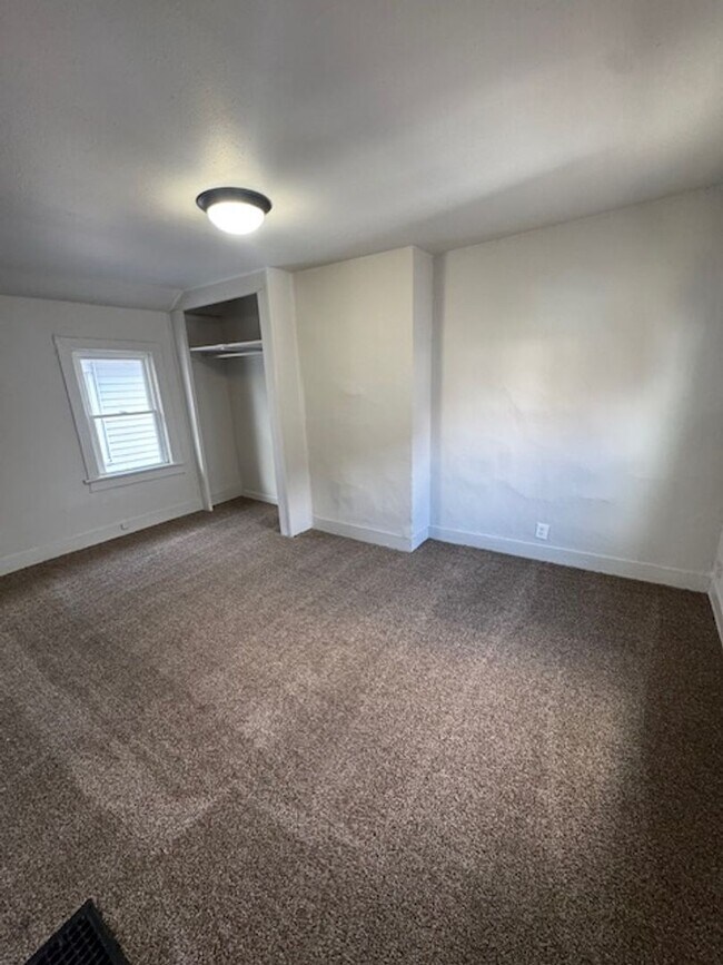 Building Photo - 311 W Williams St