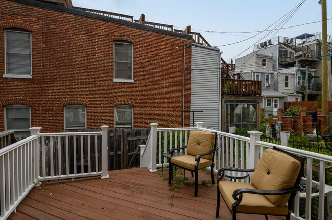 Building Photo - 1425 Covington St