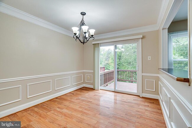 Building Photo - 5708 Heritage Crossing Ct