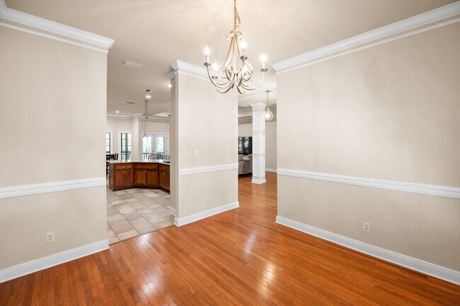 Building Photo - 29320 Acorn Knoll Dr