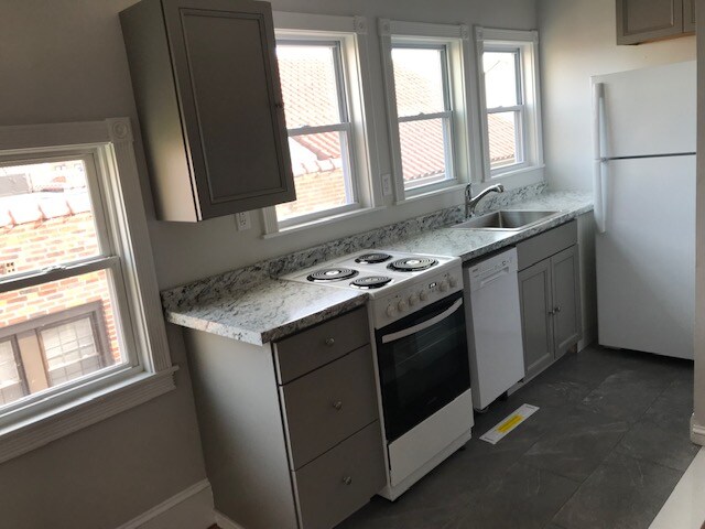 Building Photo - 234 Wayland Ave
