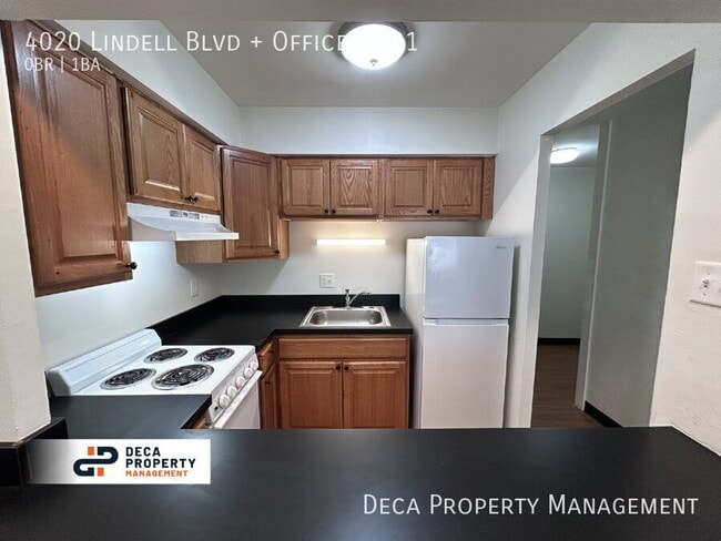 Building Photo - 4020 Lindell Blvd