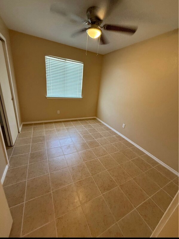 Building Photo - 6739 Freedom Oaks