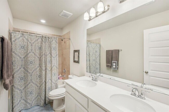 Building Photo - 17722 Hanson Ridge Dr