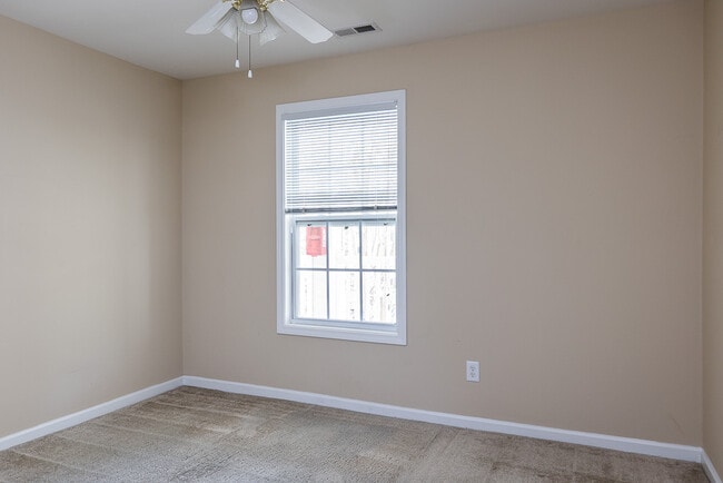 Building Photo - 1801 Trailwood Heights Ln