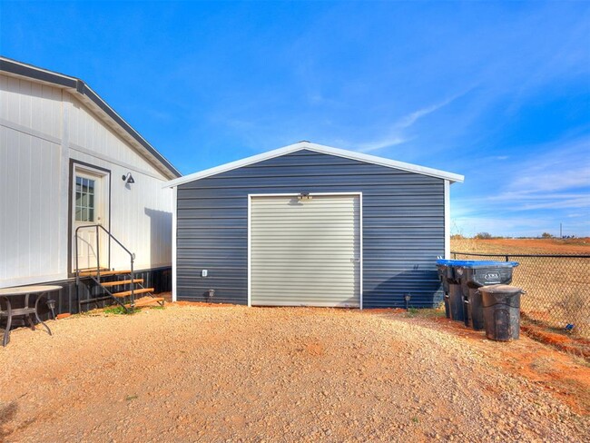 Building Photo - 29191 N 2980 Rd