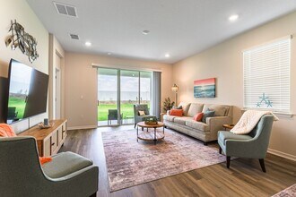 Building Photo - Available April 2026 - Turn Key Furnished ...