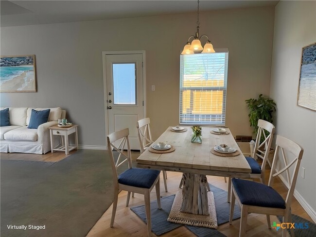 Building Photo - 414 W Avenue C