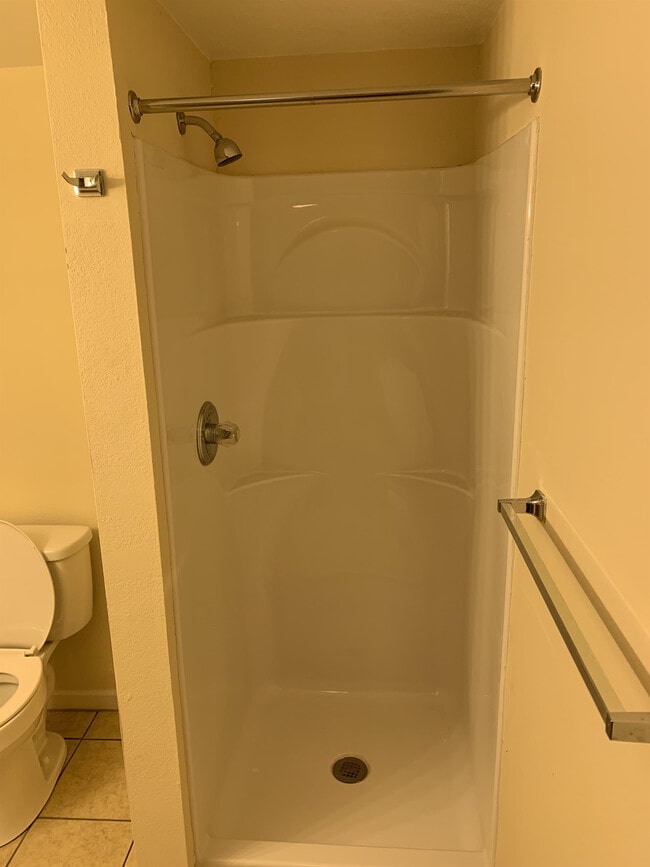 Building Photo - 201 Main St