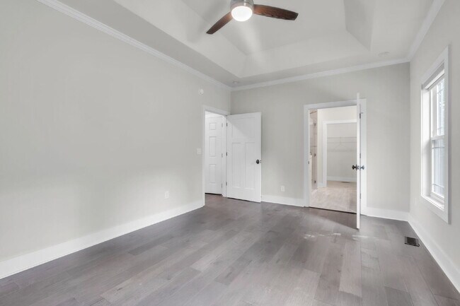 Building Photo - Stunning 3-Bedroom, 2-Bathroom Home Featuring Open-Concept Luxury Living $2150/mo rent