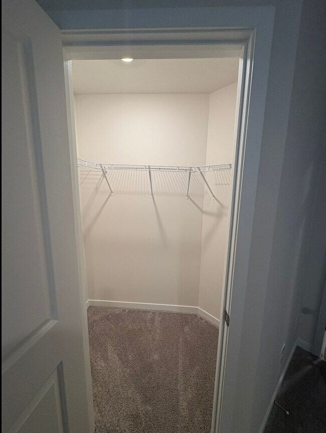 Building Photo - BRAND NEW TOWNHOME w/ Garage Parking