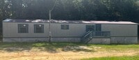Building Photo - 3 Bed 2 Bath Mobile Home Available for Rent
