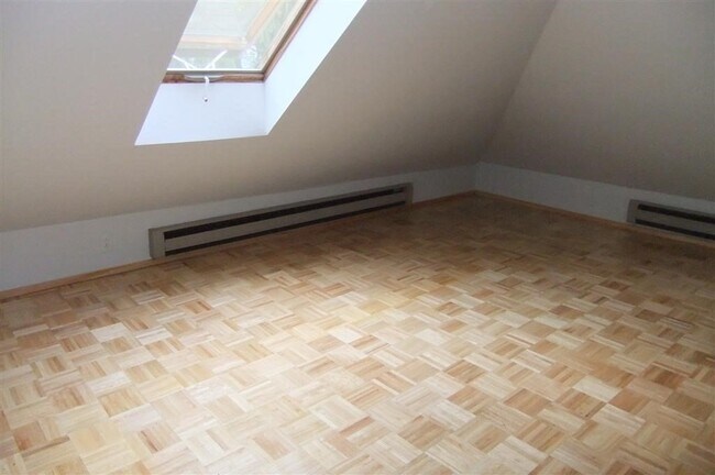 Building Photo - 68 Walnut Hill Rd