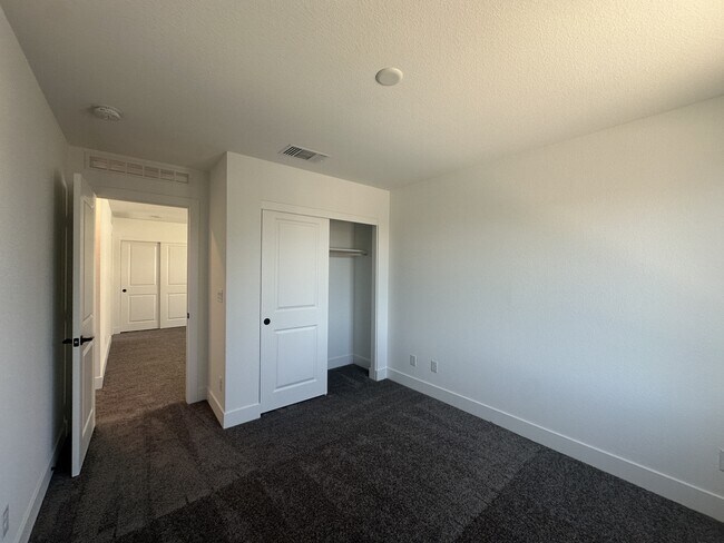 Building Photo - 10273 Digby Fine St