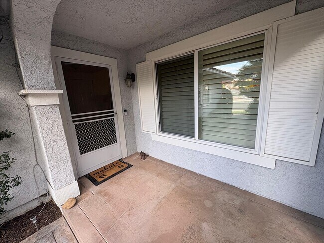 Building Photo - 4600 Vía Pamplona