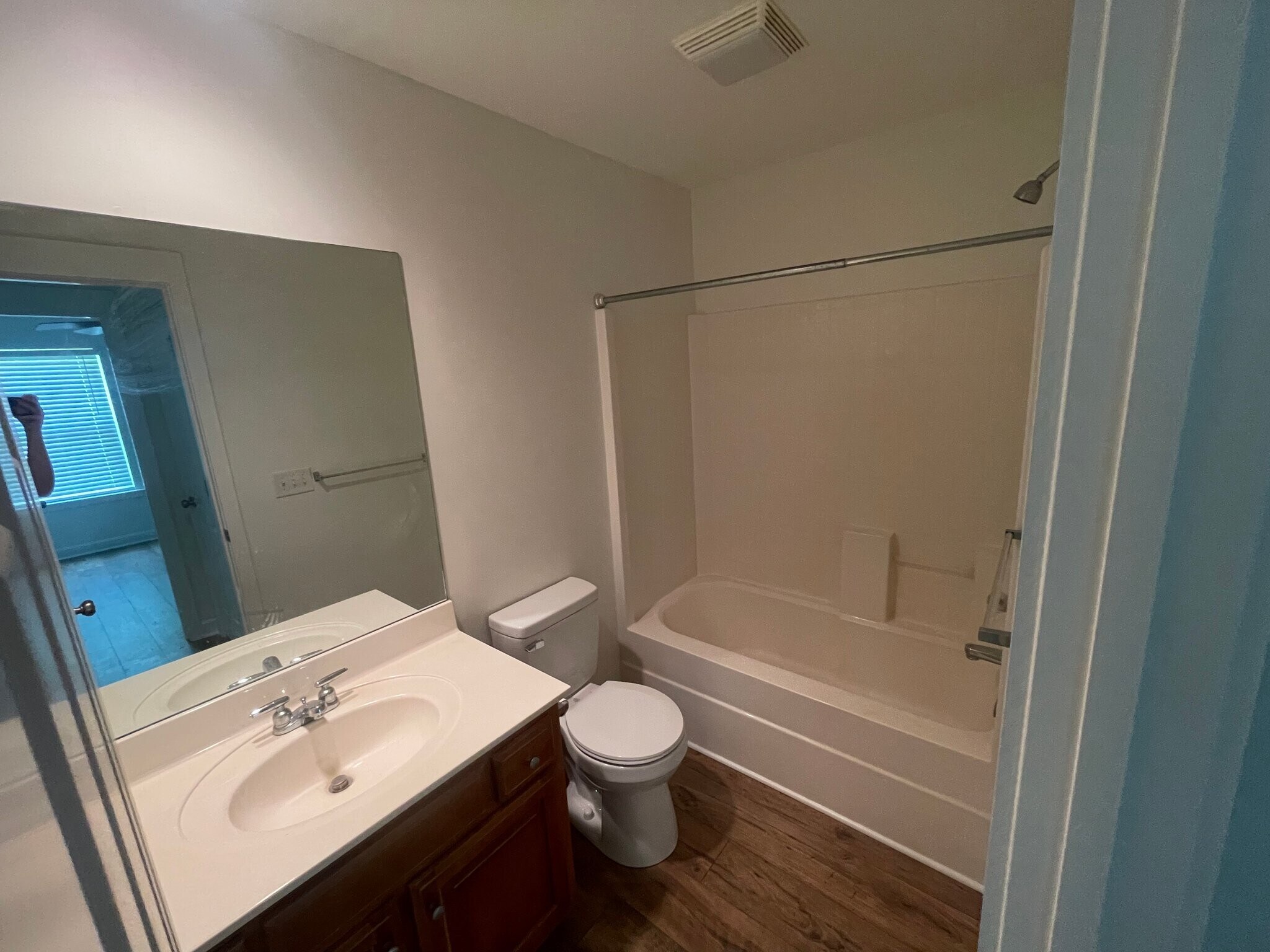 Building Photo - 7706 Porter House Dr