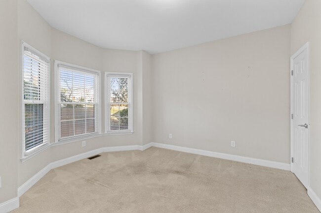 Building Photo - 131 Cumberland Green Dr