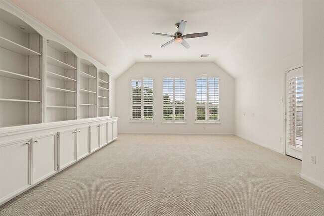 Building Photo - 5011 Tapestry Ln