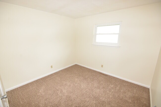Building Photo - 6101 Tradewinds Ct