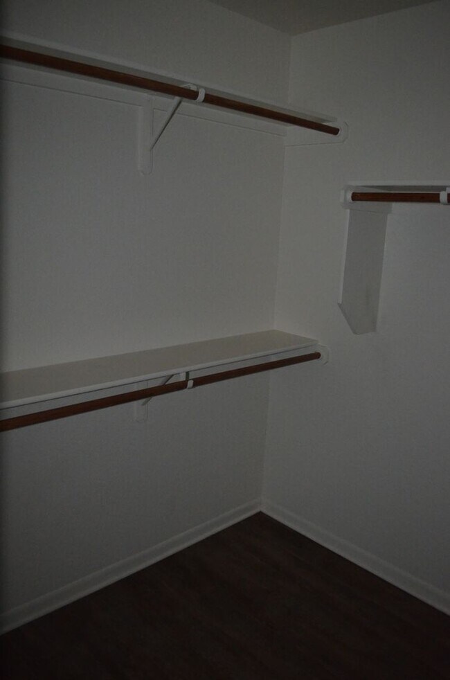 Building Photo - 400 Elbert Ln