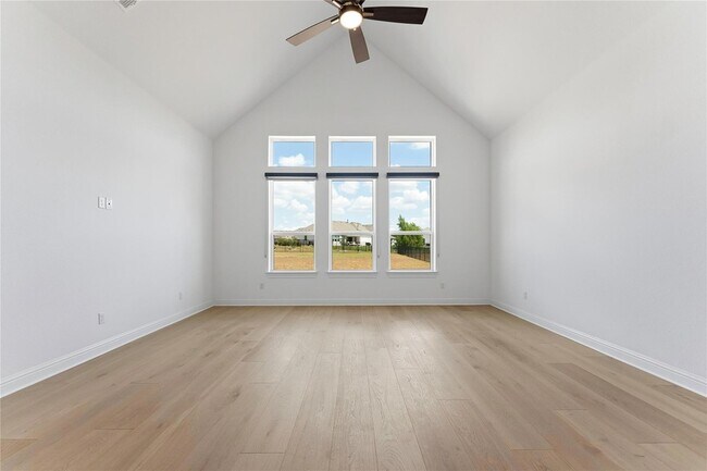 Building Photo - 704 Prairie Clover Dr