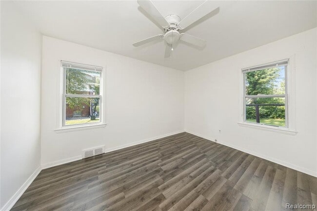 Building Photo - 20258 Caldwell St