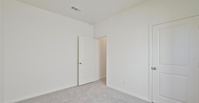 Building Photo - 583 Firemoon St