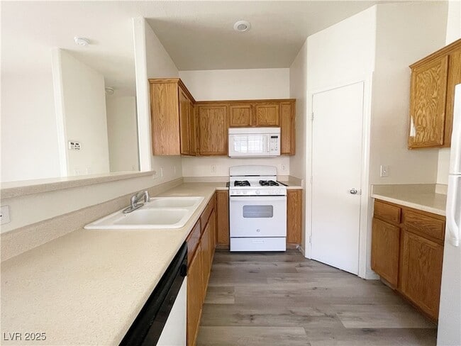 Building Photo - 5945 Palmilla St