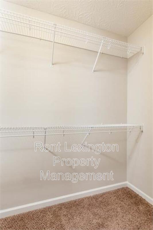 Building Photo - 300 Elkchester Cir