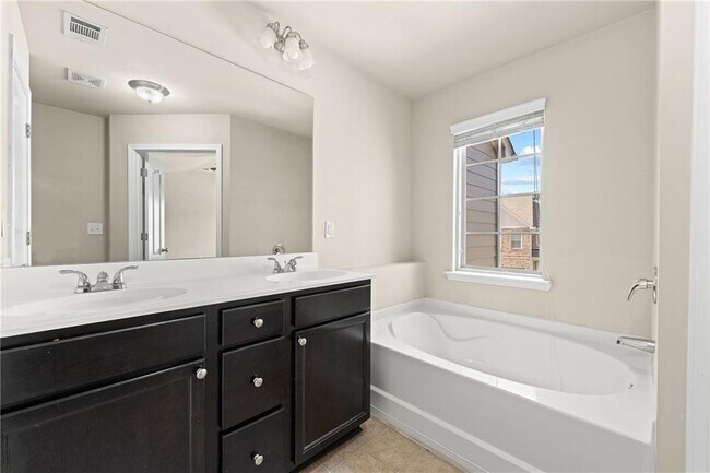 Building Photo - 2365 Bellyard Dr