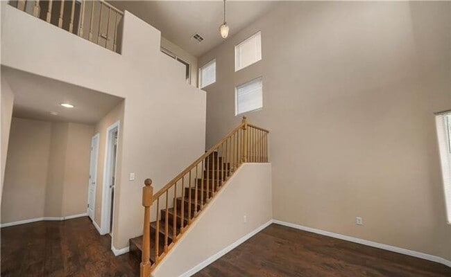 Building Photo - COMING SOON - Ready no later than Mid March