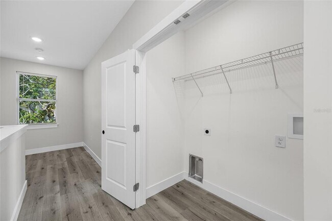 Building Photo - 2738 16th Ave N