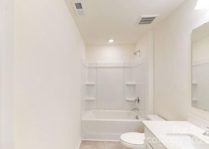 Building Photo - 5211 Maynard Hl Dr